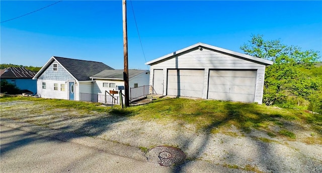 view of detached garage