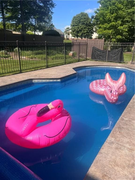 1312 Red Cut Lodge Rd, Derry Twp, PA 15650 - view of pool with fence and a fenced in pool