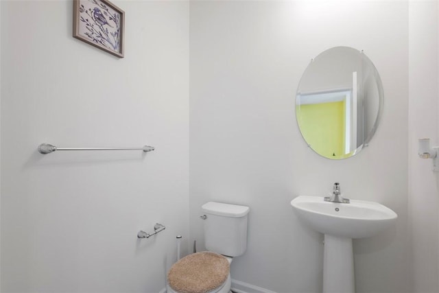 106 Sweetwater Dr, Moon/Crescent Twp, PA 15108 - bathroom with a sink and toilet
