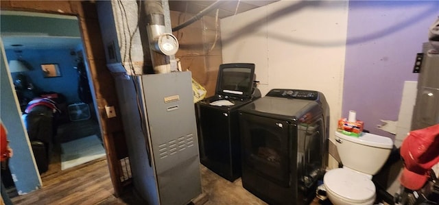 54 Old Dinnerbell Rd, Farmington, PA 15437 - washroom featuring separate washer and dryer and laundry area