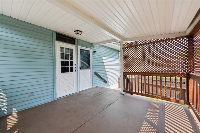 410 Butz St, New Castle/3Rd, PA 16101 - view of patio / terrace