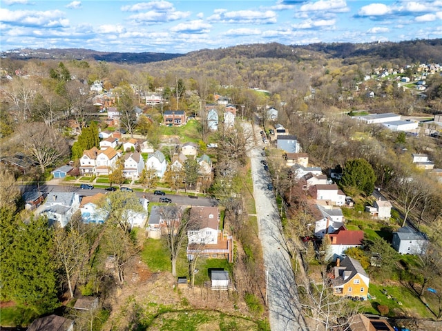 206 7th St, Oakmont, PA 15139 - aerial view of residential area