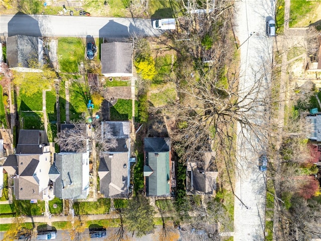206 7th St, Oakmont, PA 15139 - aerial perspective of suburban area