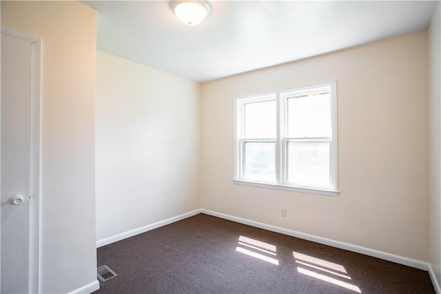 1315 Main St, Aliquippa, PA 15001 - carpeted empty room with baseboards and visible vents