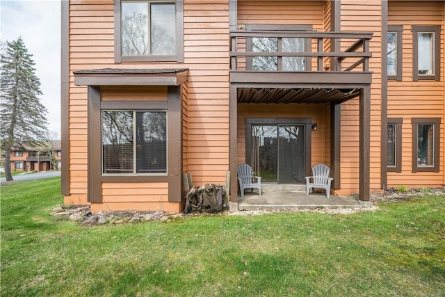 2805 Swiss Mountain Dr, Seven Springs Resort, PA 15622 - rear view of house with a yard, a balcony, and a patio area