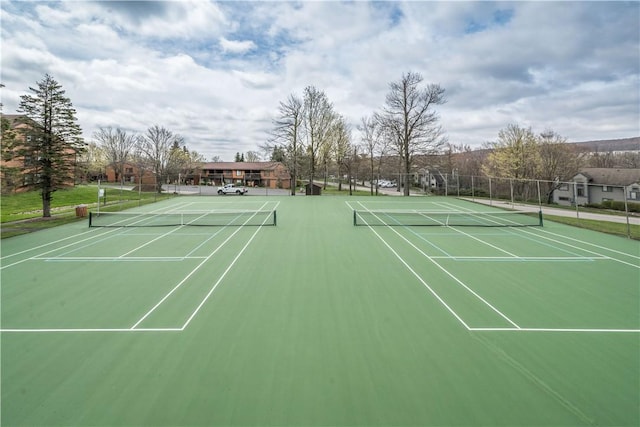 2805 Swiss Mountain Dr, Seven Springs Resort, PA 15622 - view of sport court featuring fence and community basketball court