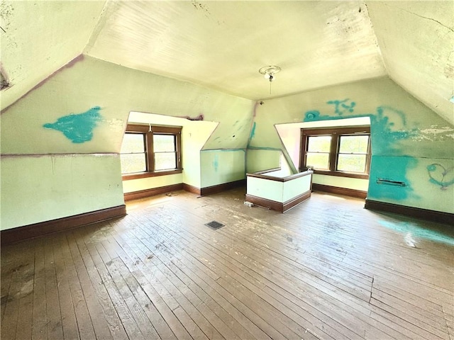 432 Boyles Ave, New Castle/2Nd, PA 16101 - additional living space featuring baseboards, lofted ceiling, and hardwood / wood-style flooring