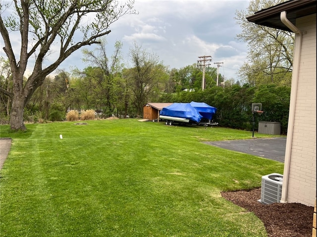 4402 Gateway Dr, Monroeville, PA 15146 - view of yard with central AC unit