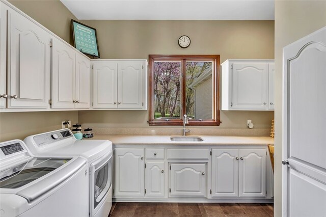118 Lakeland Dr, Adams Twp, PA 16046 - laundry area with a sink, cabinet space, and washer and dryer