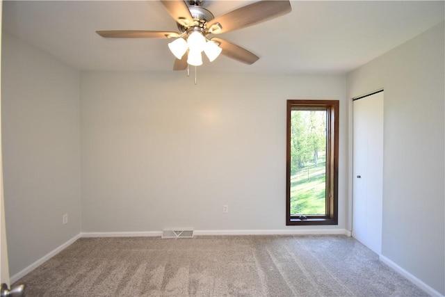 42 Elmhurst St, Green Tree, PA 15220 - unfurnished room featuring carpet floors, baseboards, a ceiling fan, and visible vents