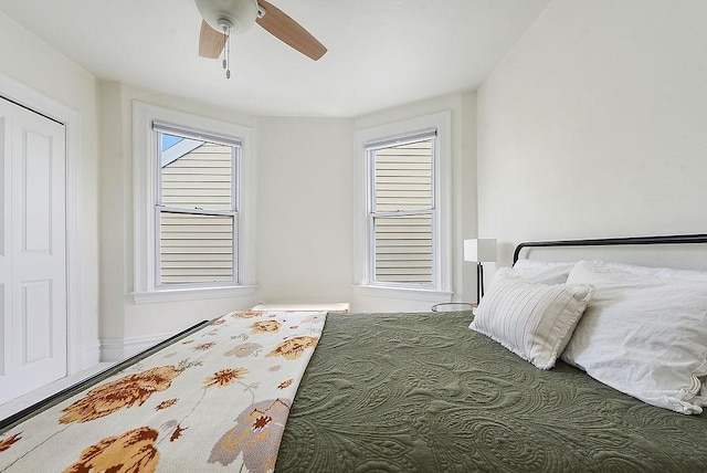 961 Deely St, Greenfield, PA 15217 - bedroom featuring a ceiling fan