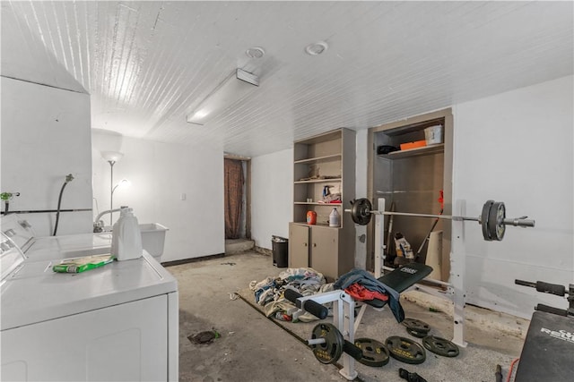 interior space with washing machine and clothes dryer