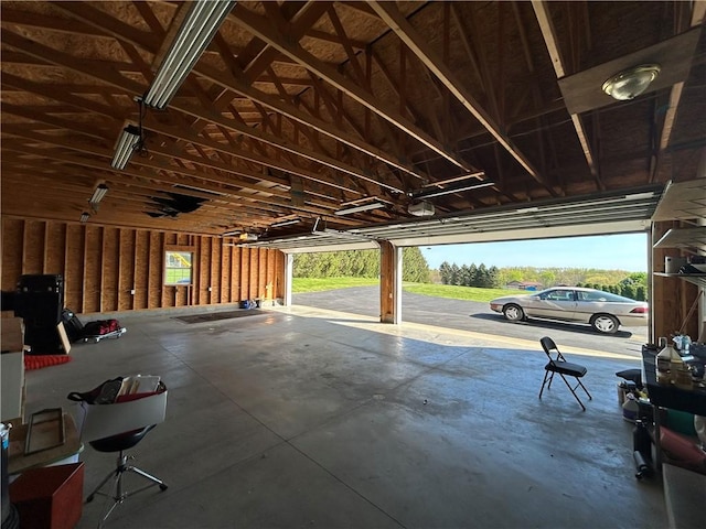 91 Green Manor Dr, Summit Twp But, PA 16002 - view of garage