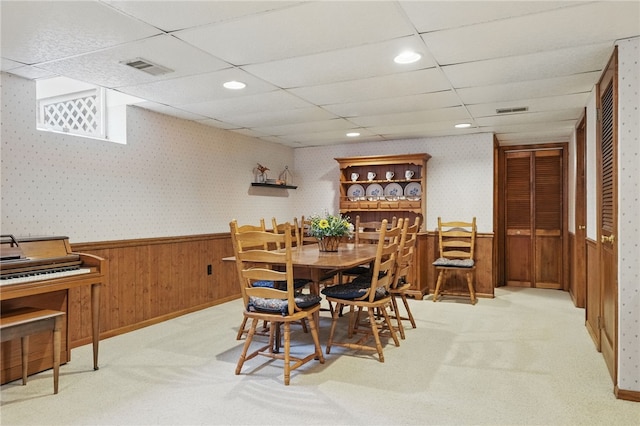 1058 Rimrock Rd, City Of Greensburg, PA 15601 - dining room featuring wallpapered walls, visible vents, and a wainscoted wall