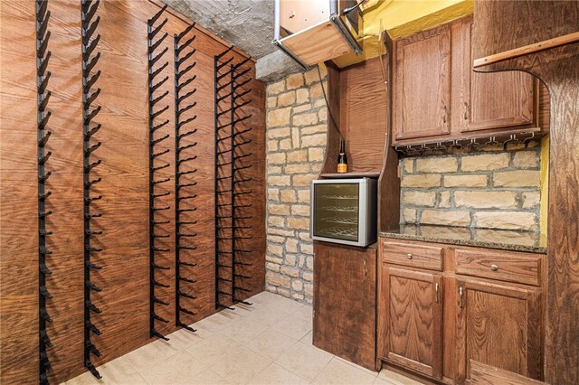 127 Bridle Trl, Peters Twp, PA 15367 - interior space featuring beverage cooler