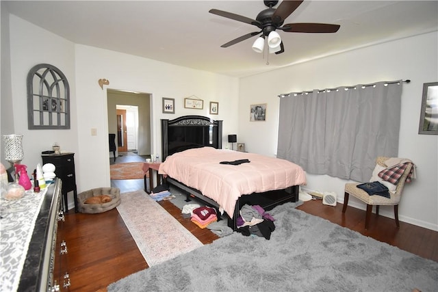 407-409 4th Ave, Ford City Boro, PA 16226 - bedroom featuring baseboards, ceiling fan, and wood finished floors