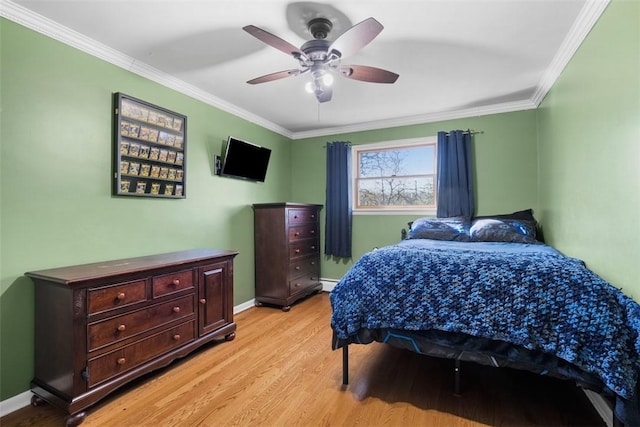 638 Morningstar Dr, Franklin Twp, PA 16117 - bedroom with light wood-type flooring, baseboards, and crown molding