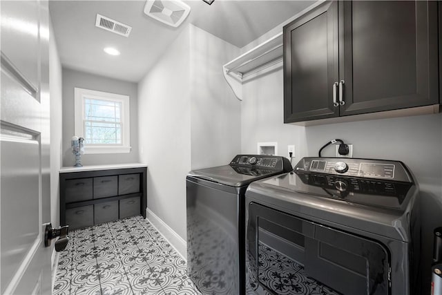 131 Woodford Dr, Adams Twp, PA 16033 - laundry room featuring visible vents, cabinet space, baseboards, recessed lighting, and washer and clothes dryer