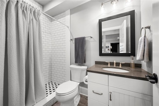 131 Woodford Dr, Adams Twp, PA 16033 - bathroom with vanity and tiled shower