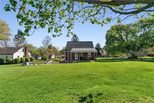 244 S Rebecca St, Saxonburg Boro, PA 16056 - view of yard with a porch