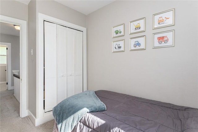 4004 Windsor St, Greenfield, PA 15217 - carpeted bedroom with baseboards and a closet