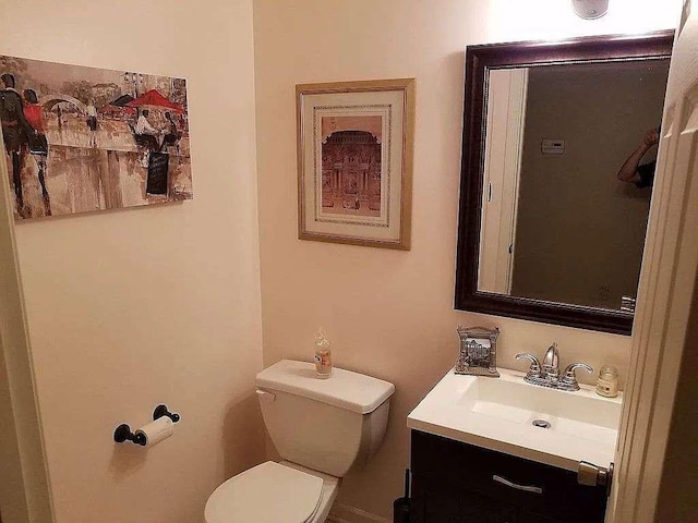 116 Antlerhollow Ct, Cranberry Twp, PA 16066 - half bath with toilet and vanity