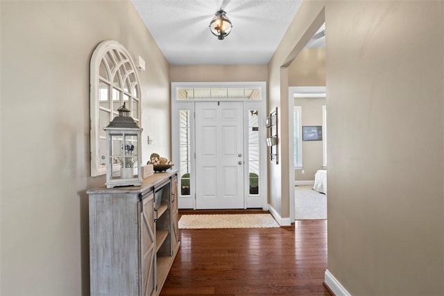 118 General Ct, Lehigh Twp, PA 16063 - entryway featuring dark wood finished floors and baseboards