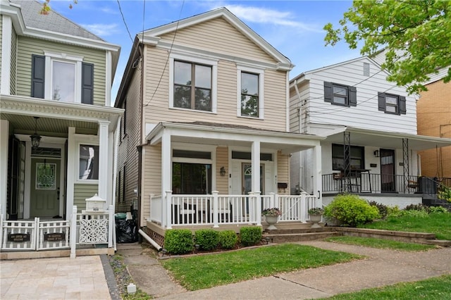 view of front of house featuring covered porch