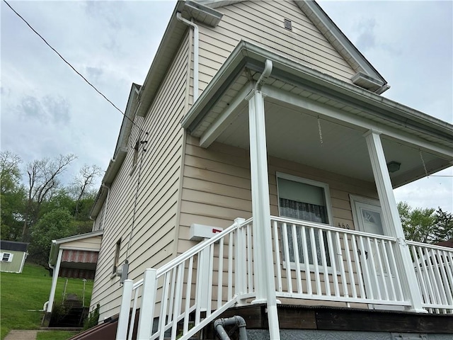 460 E Prospect Ave, City Of Washington, PA 15301 - view of side of property with covered porch