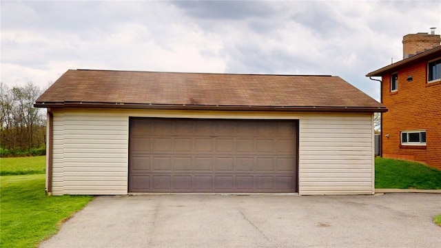 view of detached garage