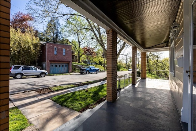 view of patio / terrace with covered porch