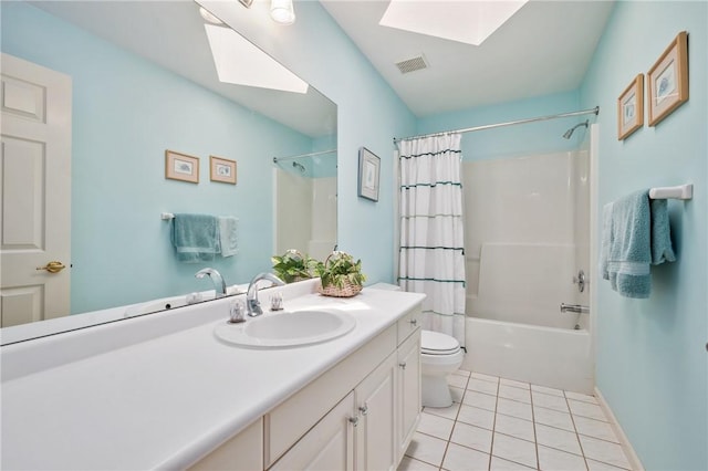 1641 Blackburn Heights Dr, Franklin Park, PA 15143 - full bathroom featuring tile patterned flooring, vanity, toilet, a skylight, and visible vents