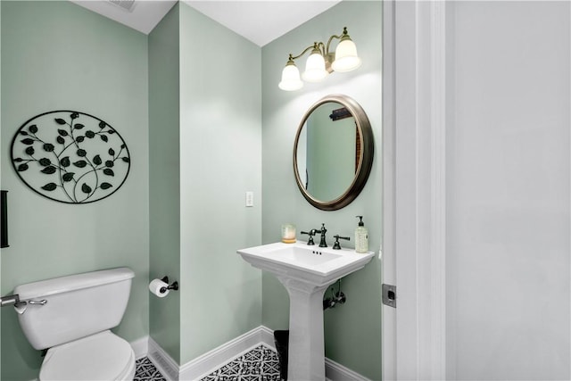 1501 Appleridge Ct, Adams Twp, PA 15044 - half bathroom with baseboards and toilet