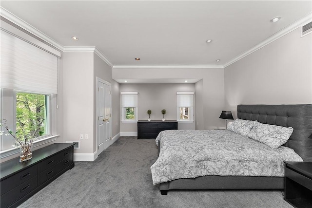 bedroom featuring crown molding, carpet flooring, baseboards, and recessed lighting