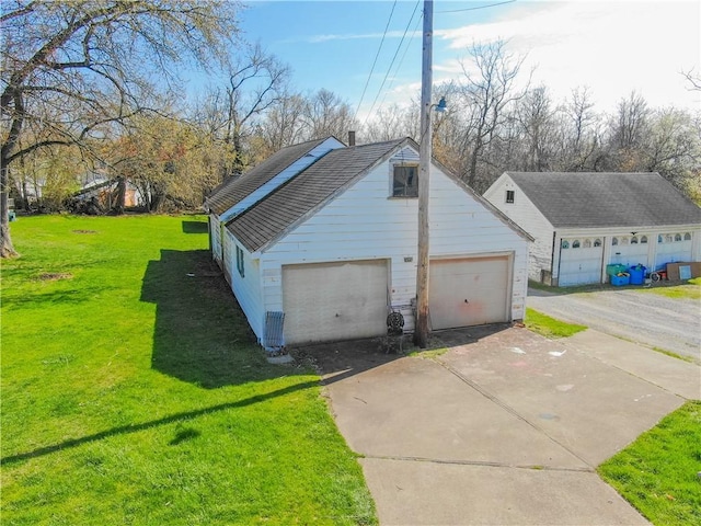 828 Butler Ave, New Castle/4Th, PA 16101 - view of detached garage
