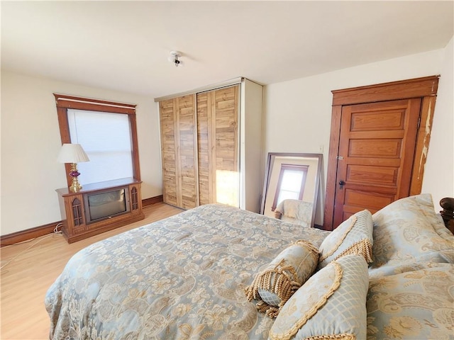 828 Butler Ave, New Castle/4Th, PA 16101 - bedroom with baseboards and wood finished floors