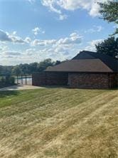 6217 Patrick Henry Dr, Hopewell Twp Bea, PA 15001 - view of green lawn