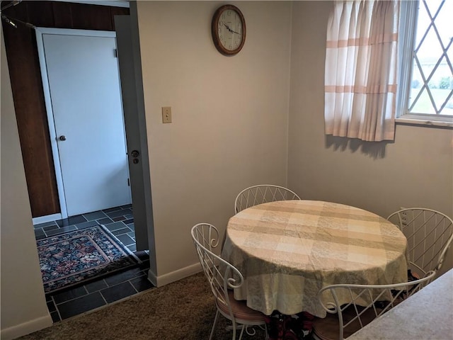 211 Wainwright Dr, Mckeesport, PA 15132 - dining area with baseboards
