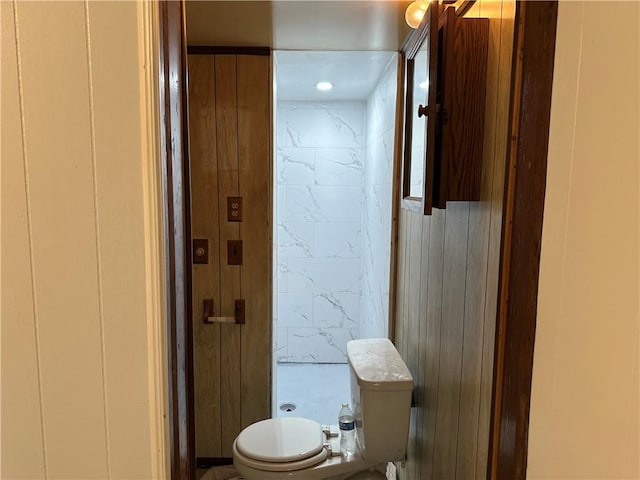 2410 Nicholson Rd, Franklin Park, PA 15143 - full bathroom featuring toilet and a shower stall