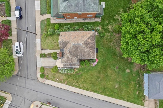 4044 Cloverlea St, Brentwood, PA 15227 - drone / aerial view