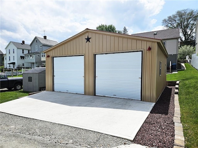 view of detached garage