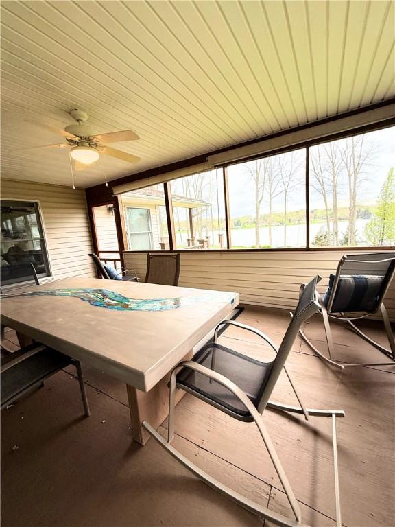 view of sunroom / solarium