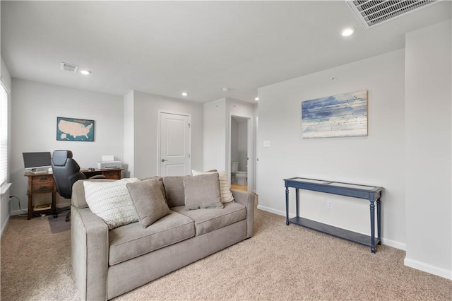 4404 Spruce Rd, Pine Twp Nal, PA 15044 - living area featuring visible vents and light carpet