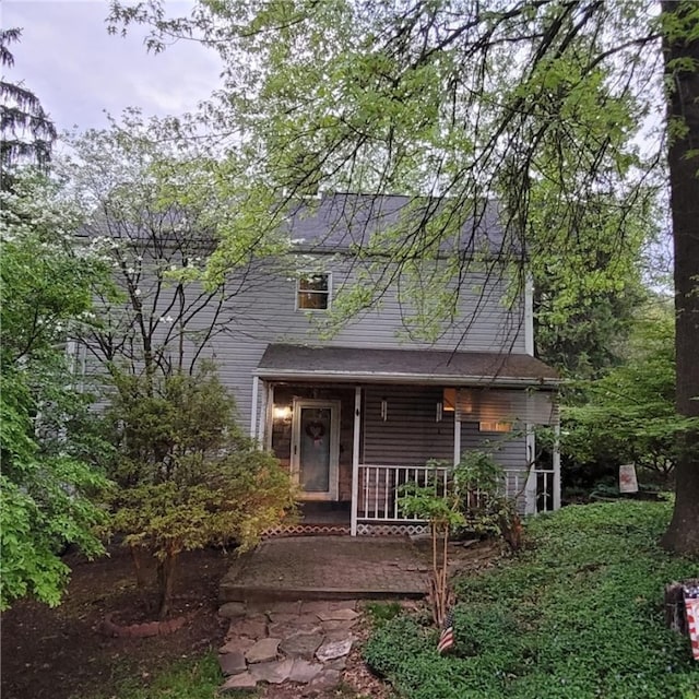 view of front of property with covered porch