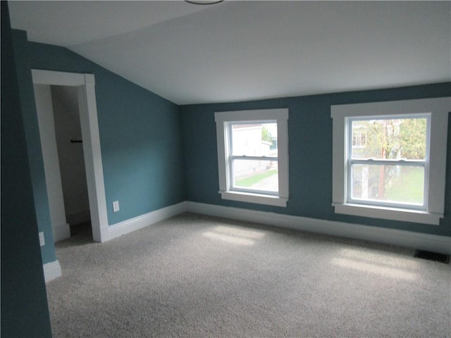 724 Maplewood Ave, Ambridge, PA 15003 - bonus room featuring carpet floors, vaulted ceiling, and baseboards