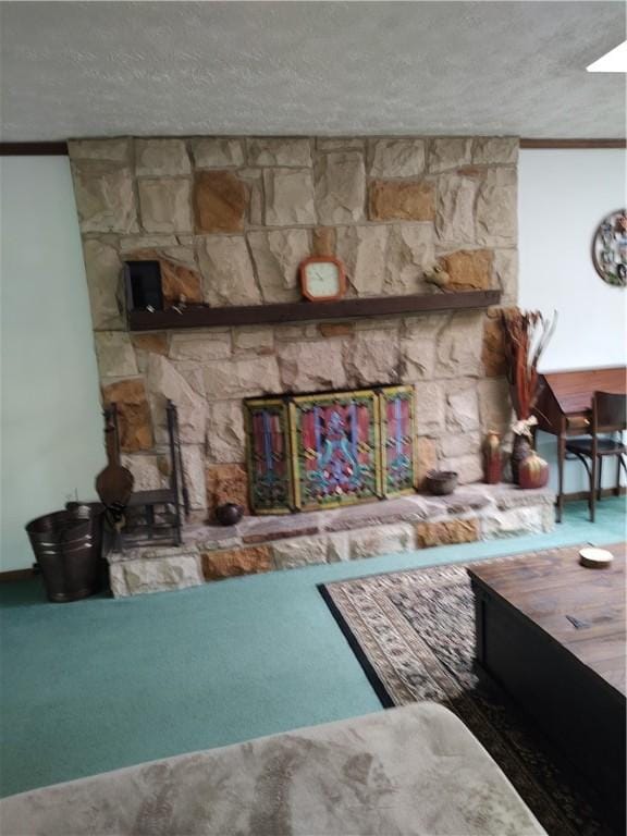 100 Forest Dr, Natrona Hts/Harrison Twp, PA 15065 - carpeted living area featuring a wood stove, a textured ceiling, and ornamental molding