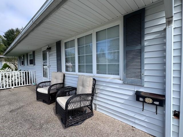895 Donna Dr, Hermitage, PA 16148 - view of patio / terrace featuring a porch