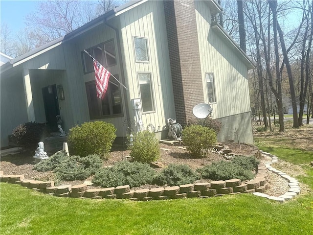 420 Edgewood Ave, White Twp Ind, PA 15701 - view of side of home featuring a lawn
