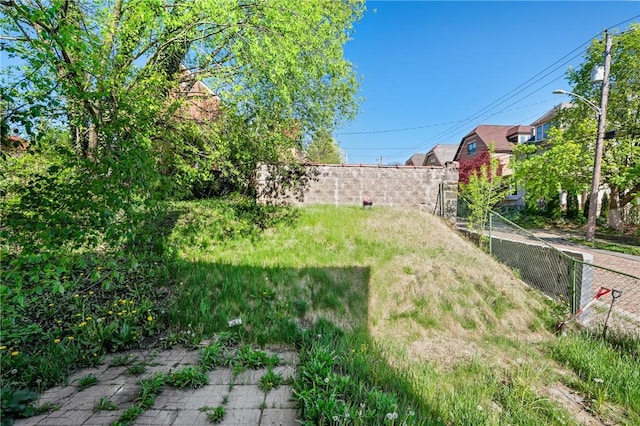 301 N Monroe St, City Of But Ne, PA 16001 - view of yard with fence