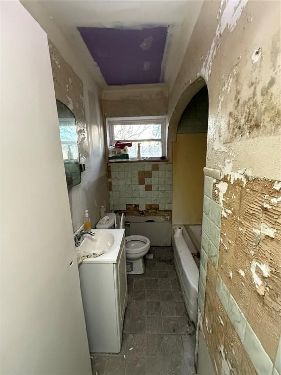 39 Eagle St, Fallowfield, PA 15022 - full bathroom with a bath, toilet, and vanity